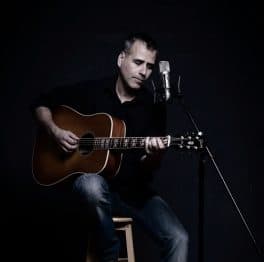 Entrevue de Sylvain Caron avec Hubert Cormier sur Hit Country!