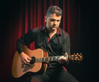 Entrevue de Sylvain Caron avec Guy Brière sur la radio Hit Country!